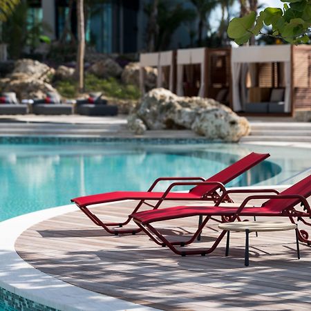 Kimpton Seafire Resort + Spa By Ihg West Bay Bagian luar foto