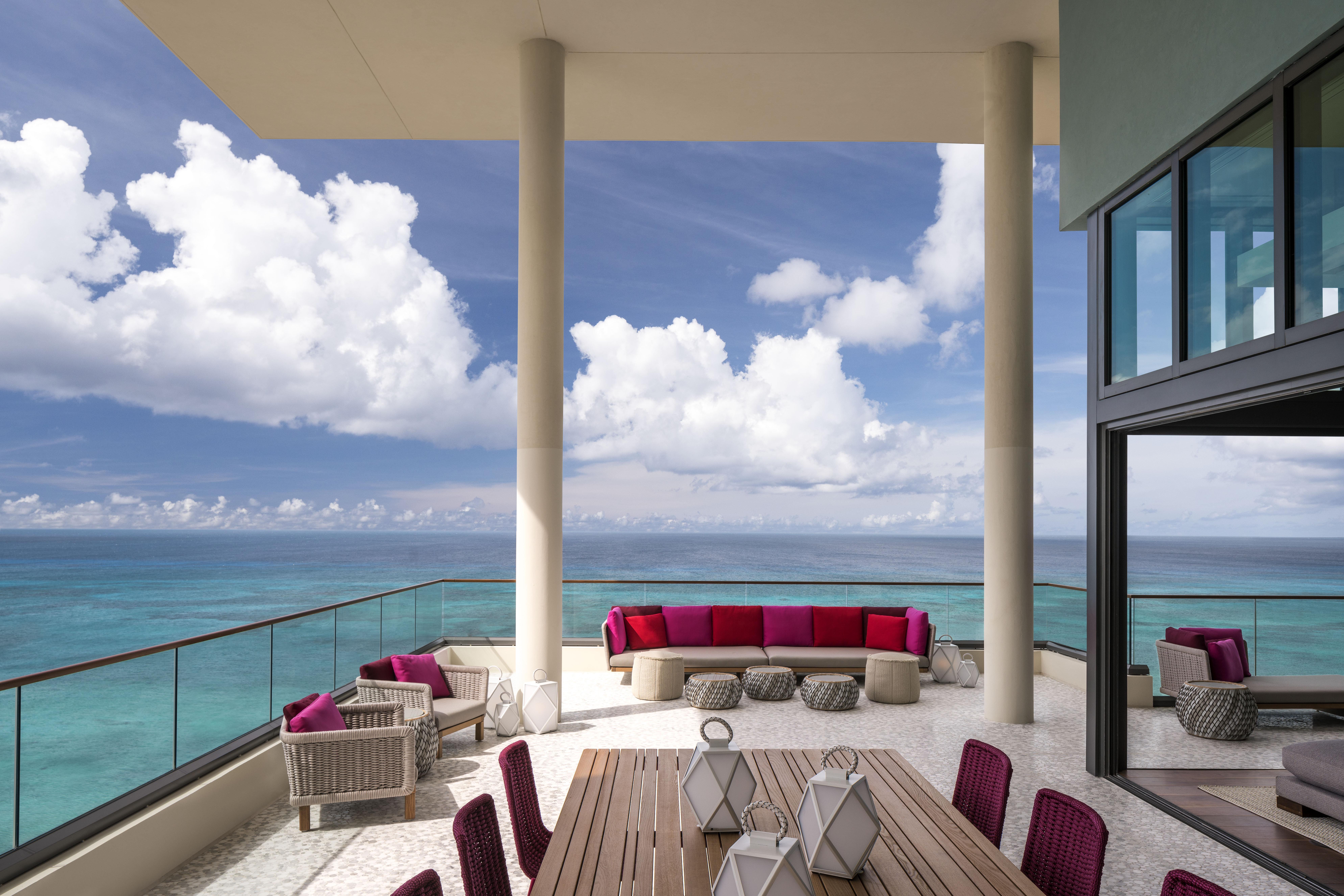 Kimpton Seafire Resort + Spa By Ihg West Bay Bagian luar foto