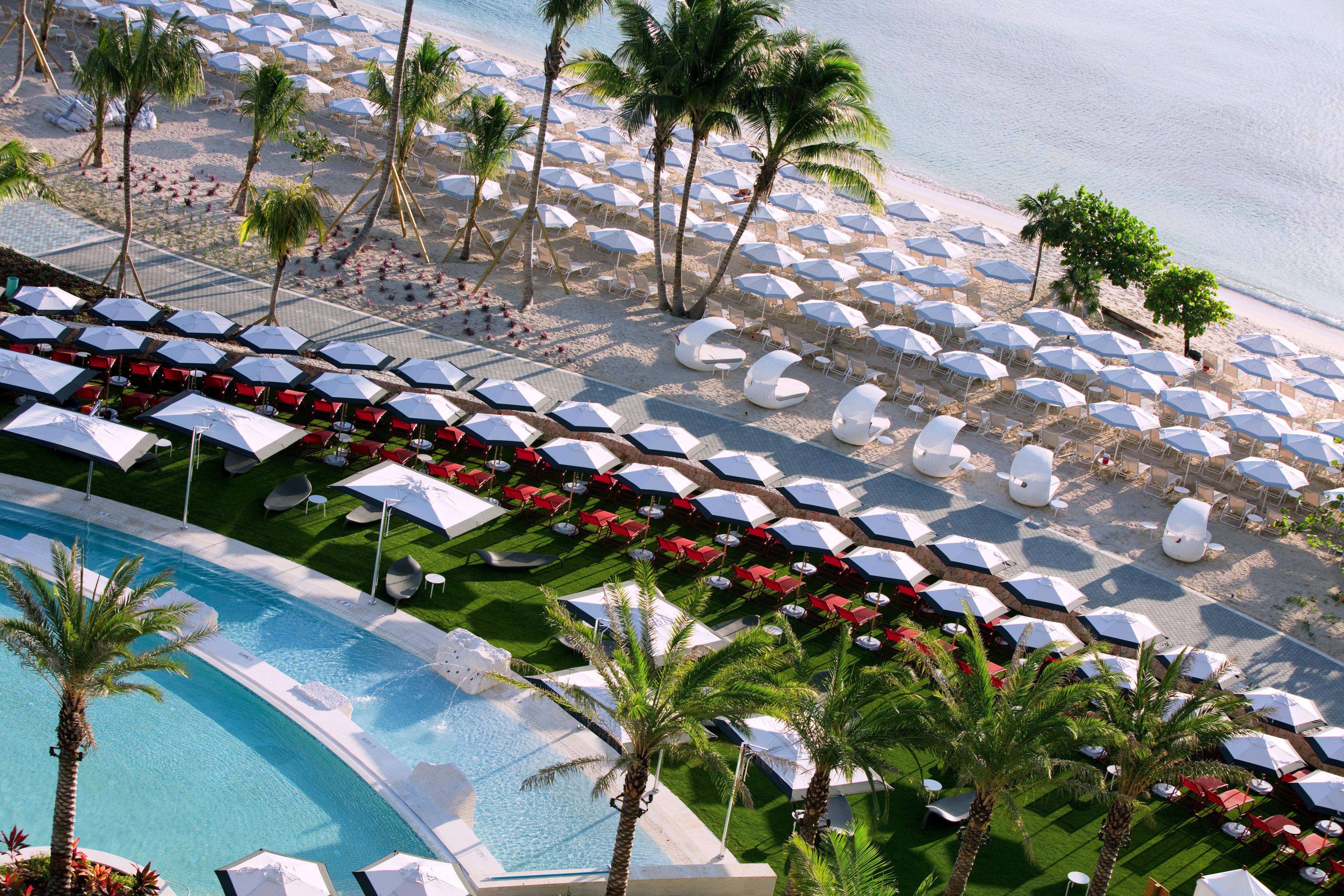 Kimpton Seafire Resort + Spa By Ihg West Bay Bagian luar foto