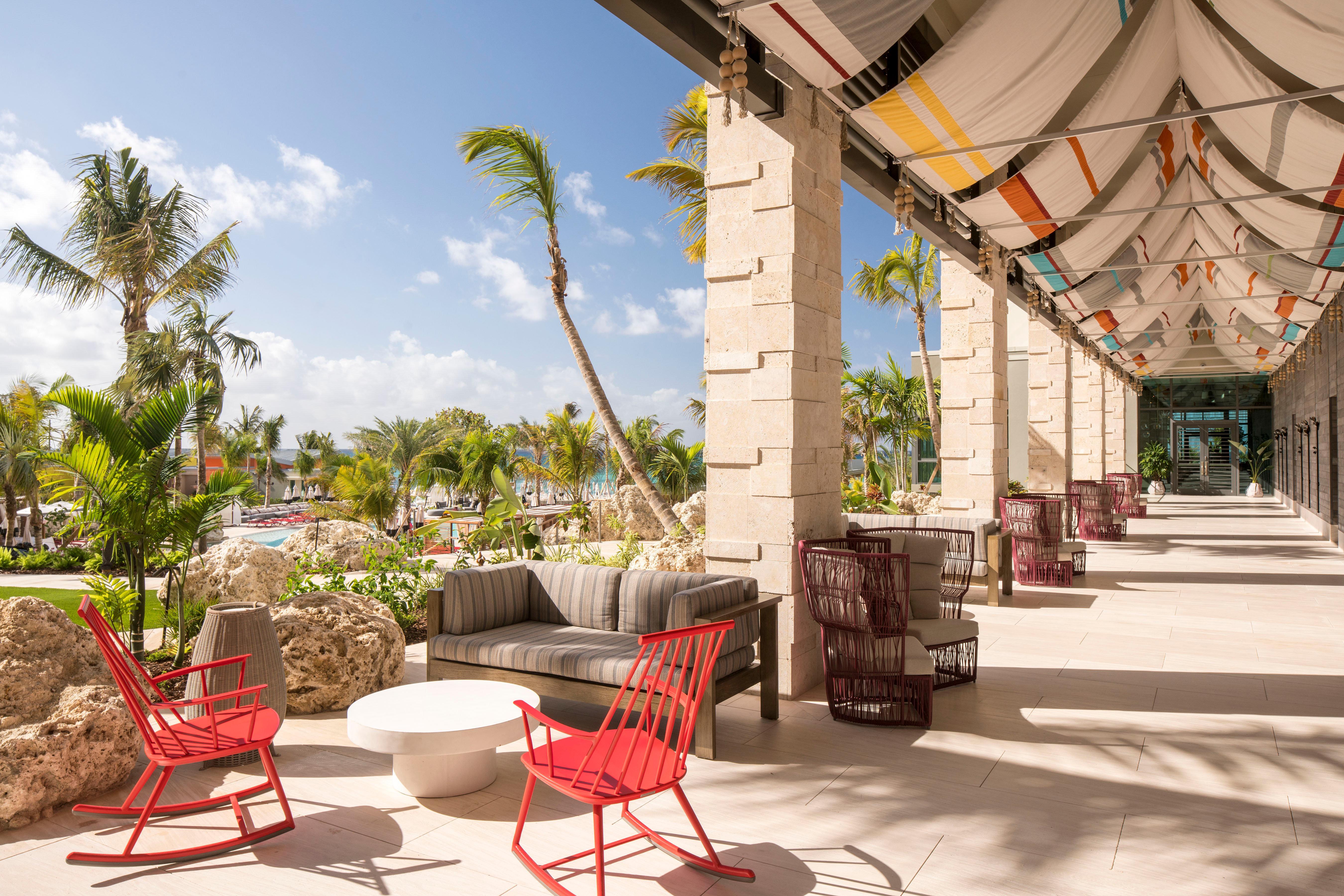 Kimpton Seafire Resort + Spa By Ihg West Bay Bagian luar foto