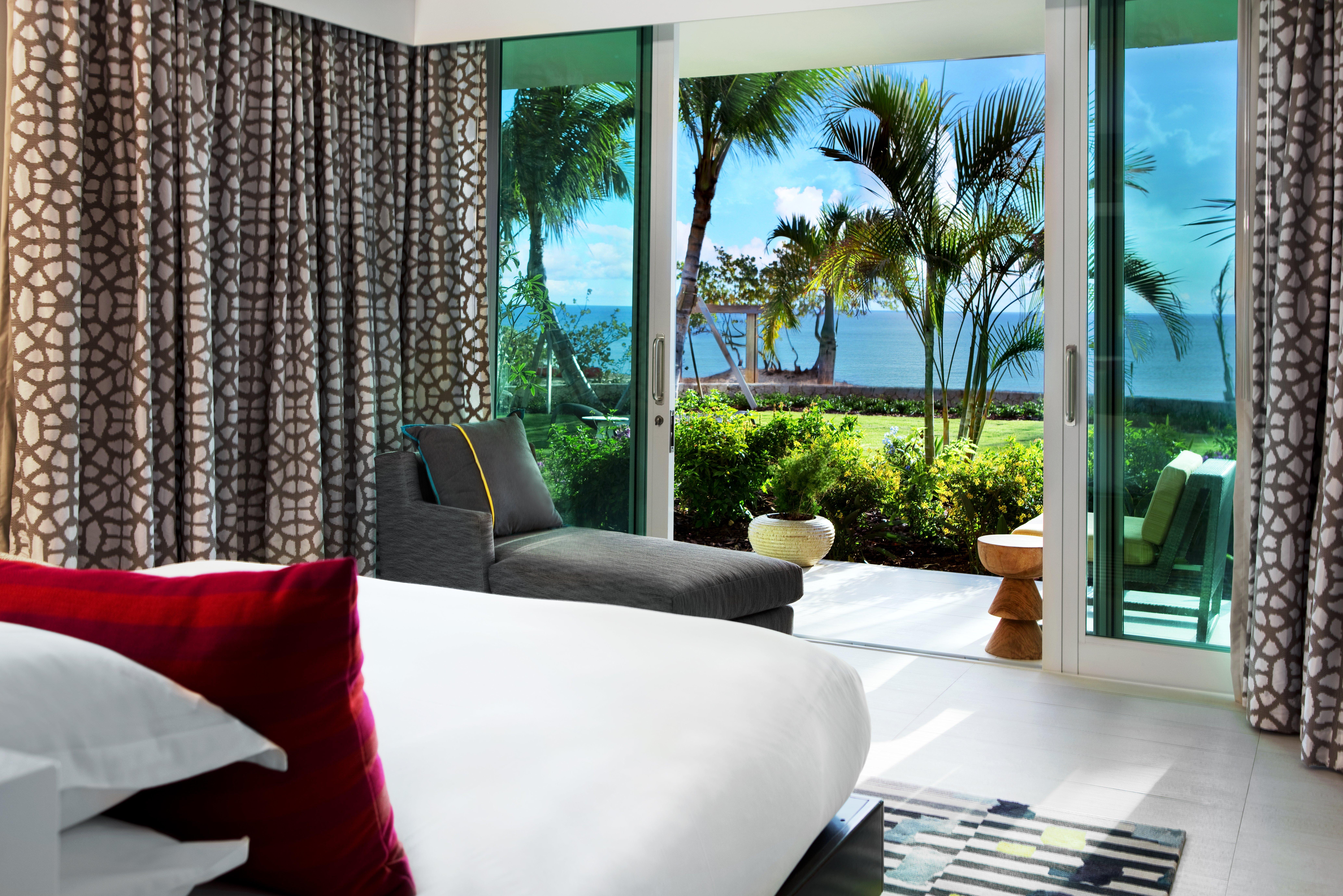 Kimpton Seafire Resort + Spa By Ihg West Bay Bagian luar foto