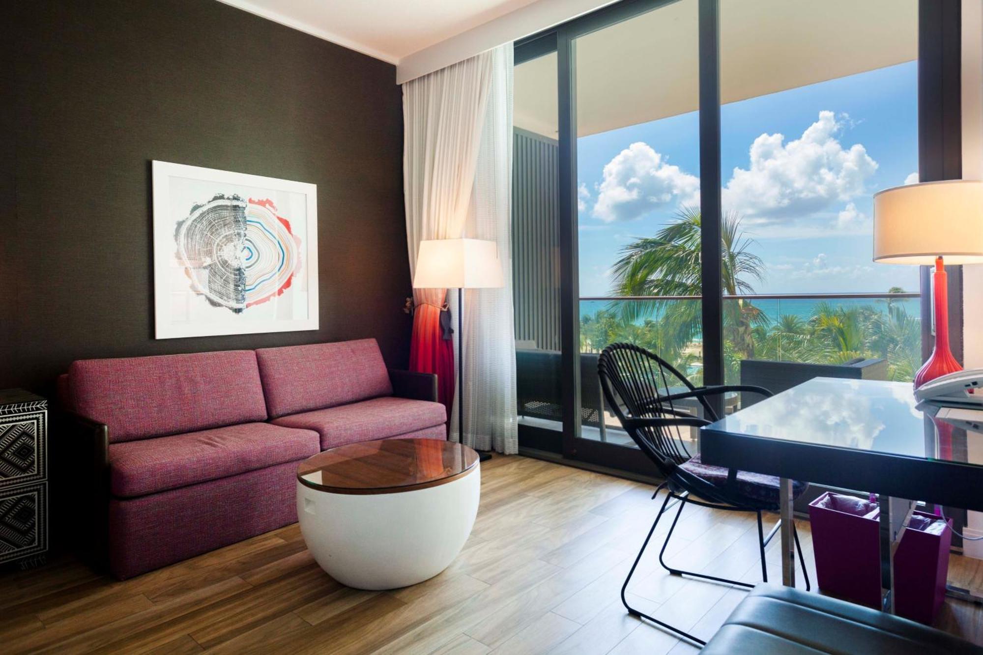 Kimpton Seafire Resort + Spa By Ihg West Bay Bagian luar foto