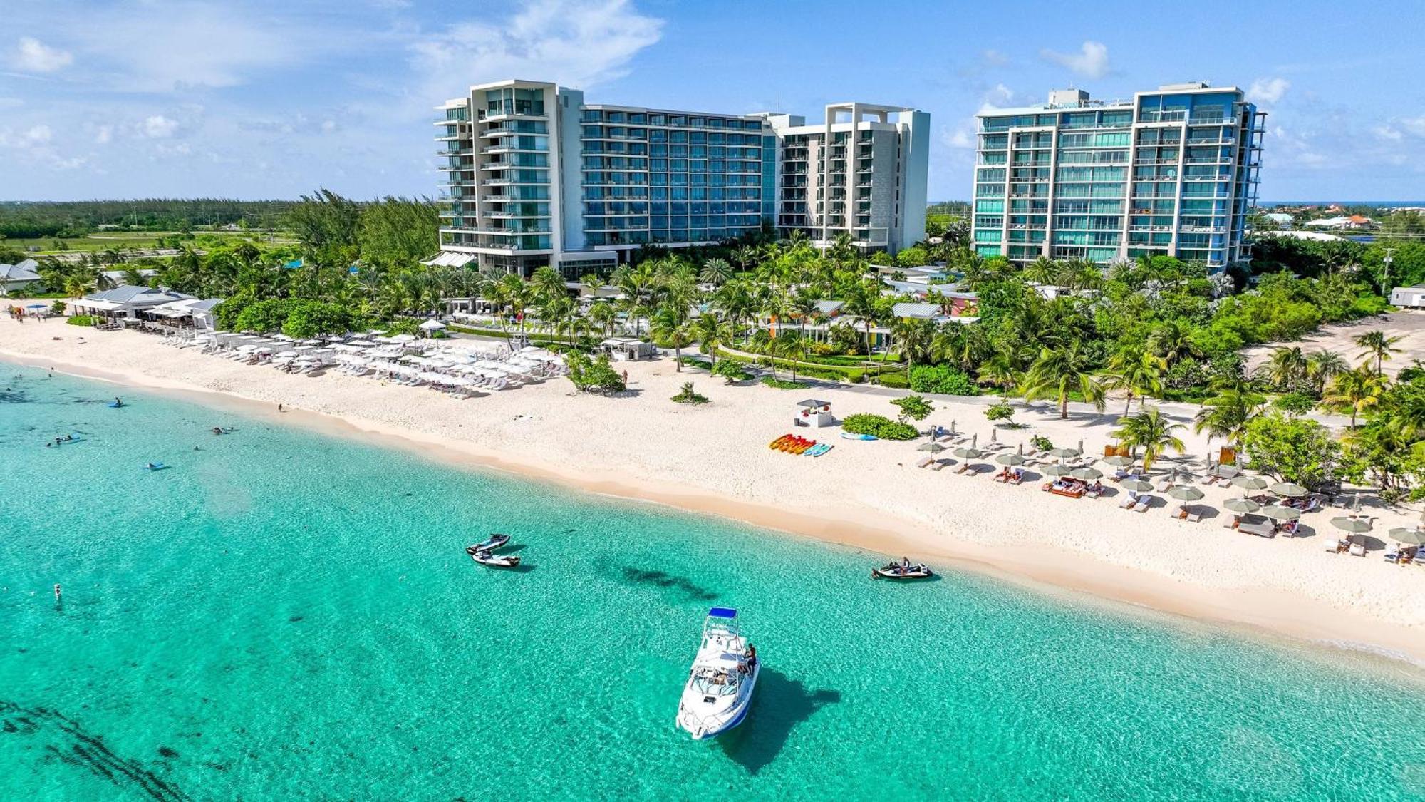 Kimpton Seafire Resort + Spa By Ihg West Bay Bagian luar foto